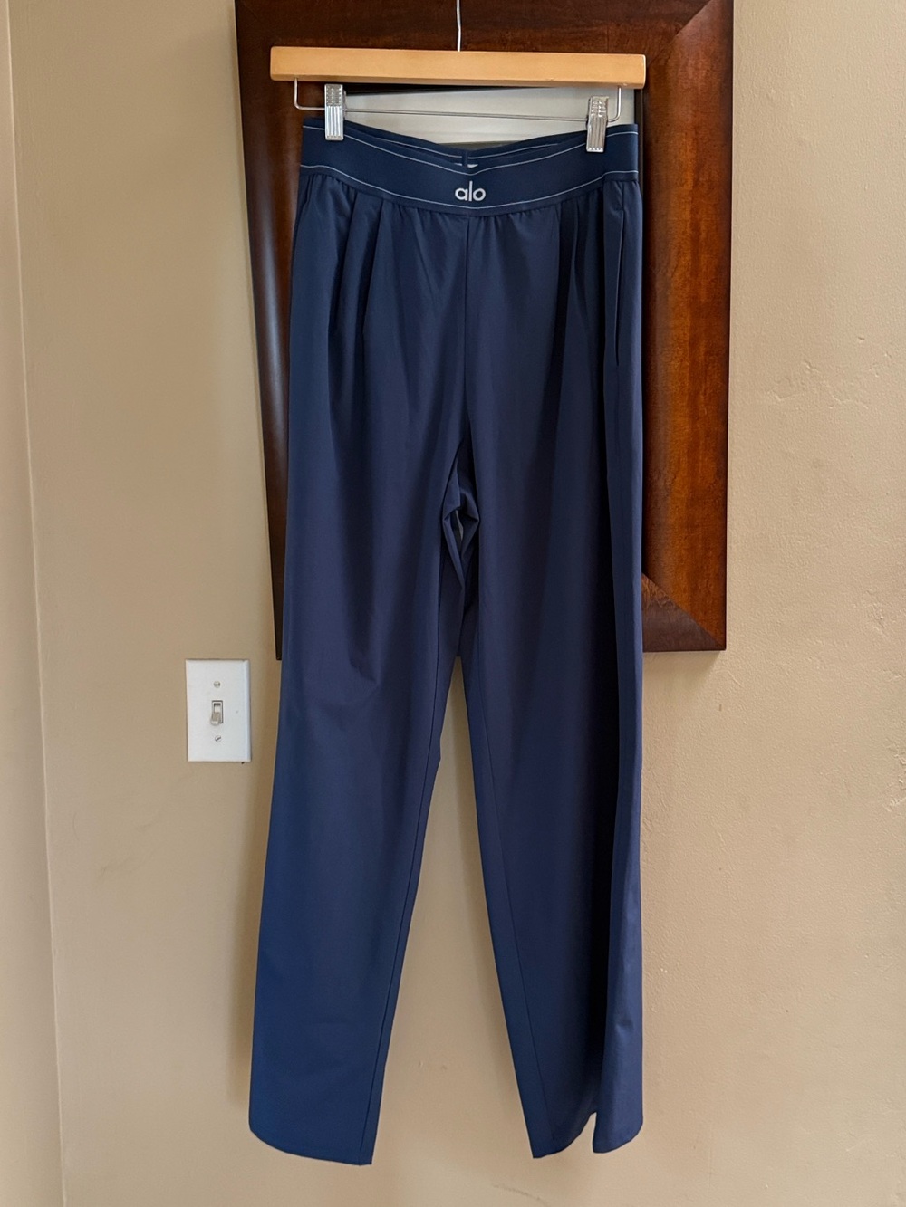 Alo Yoga Suit Up Trouser Navy Blue Small Regular 30” Inseam Pleated Wide Leg - Picture 8 of 8
